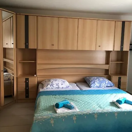 Sandi Apartament *