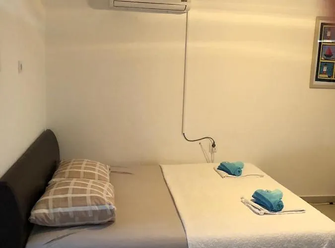 Sandi Apartament