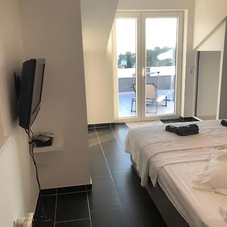 Apartament Sandi *